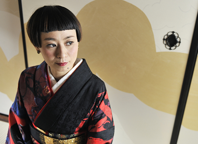 着物の女性