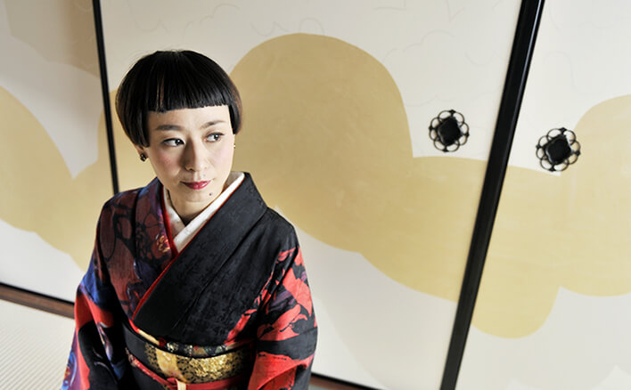 着物の女性